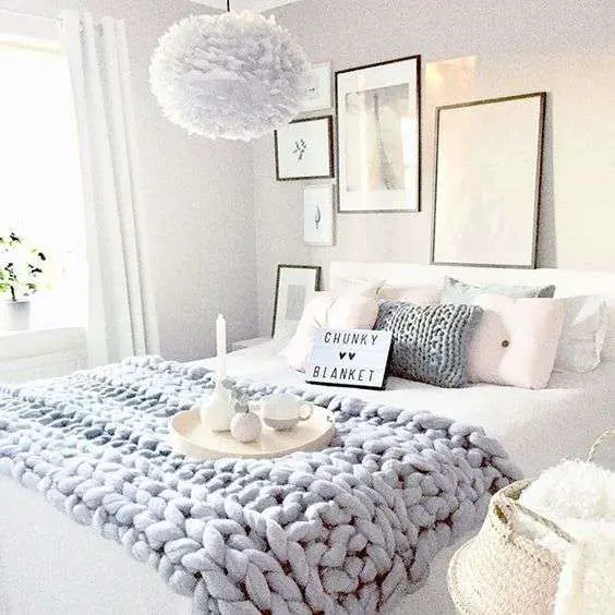 Simple Woollen Throw Bedroom Ideas