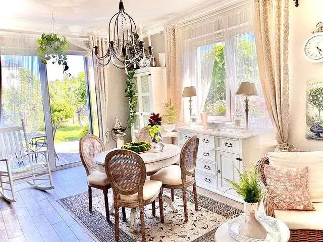 Shabby Chic Dining Table