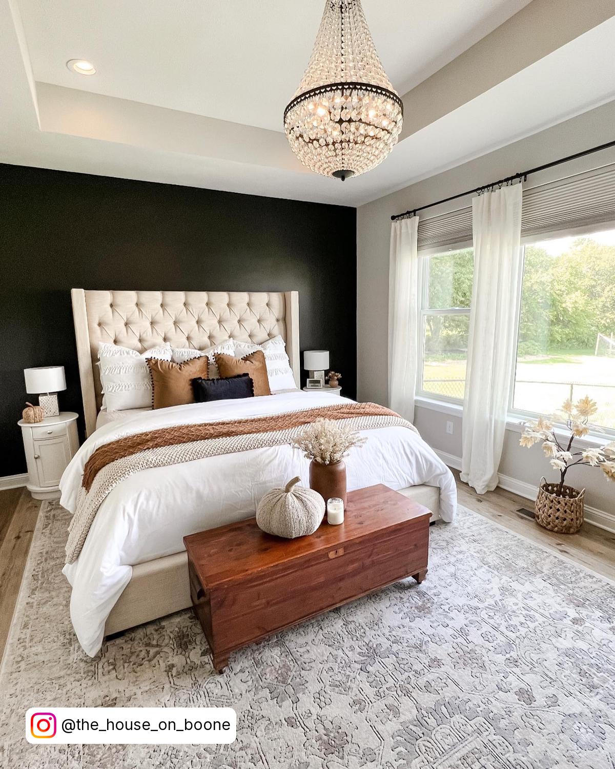 Bedroom Ideas With Black Accent Wall